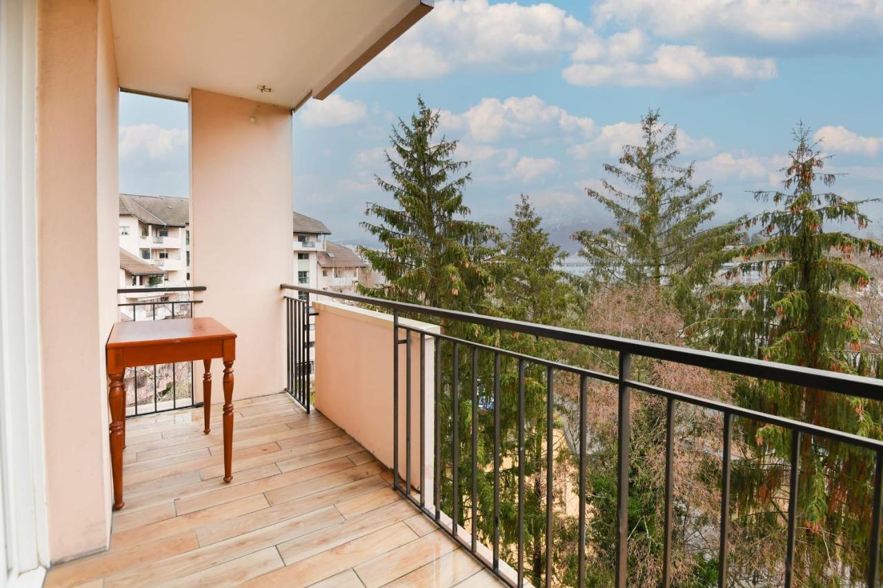Nice Apartment With Balcony Very Close To The City Center Annecy Extérieur photo