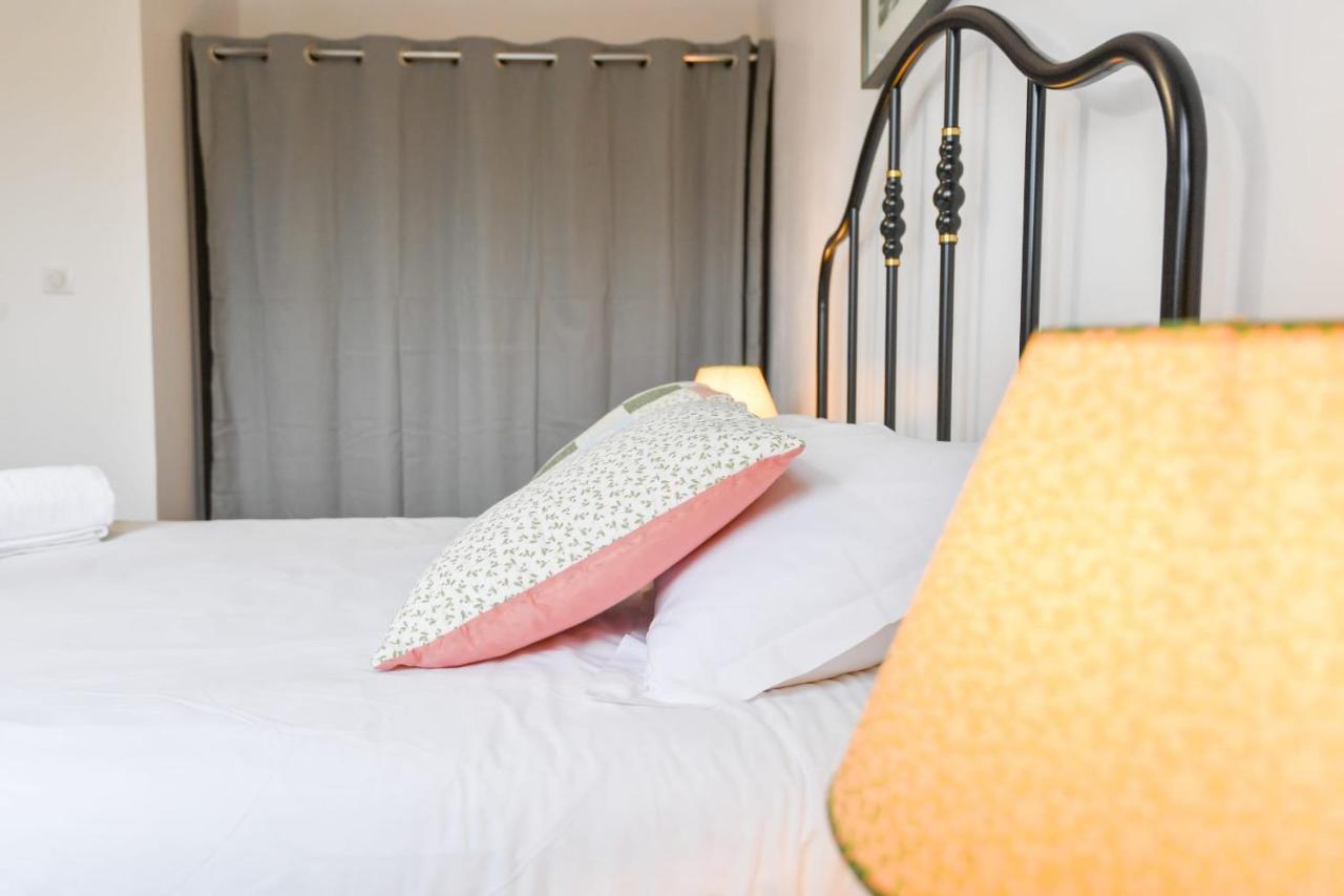 Nice Apartment With Balcony Very Close To The City Center Annecy Extérieur photo